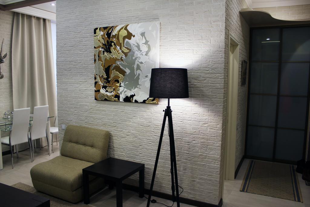 Swedish Apartment At Romanovskaia 22 ミンスク エクステリア 写真