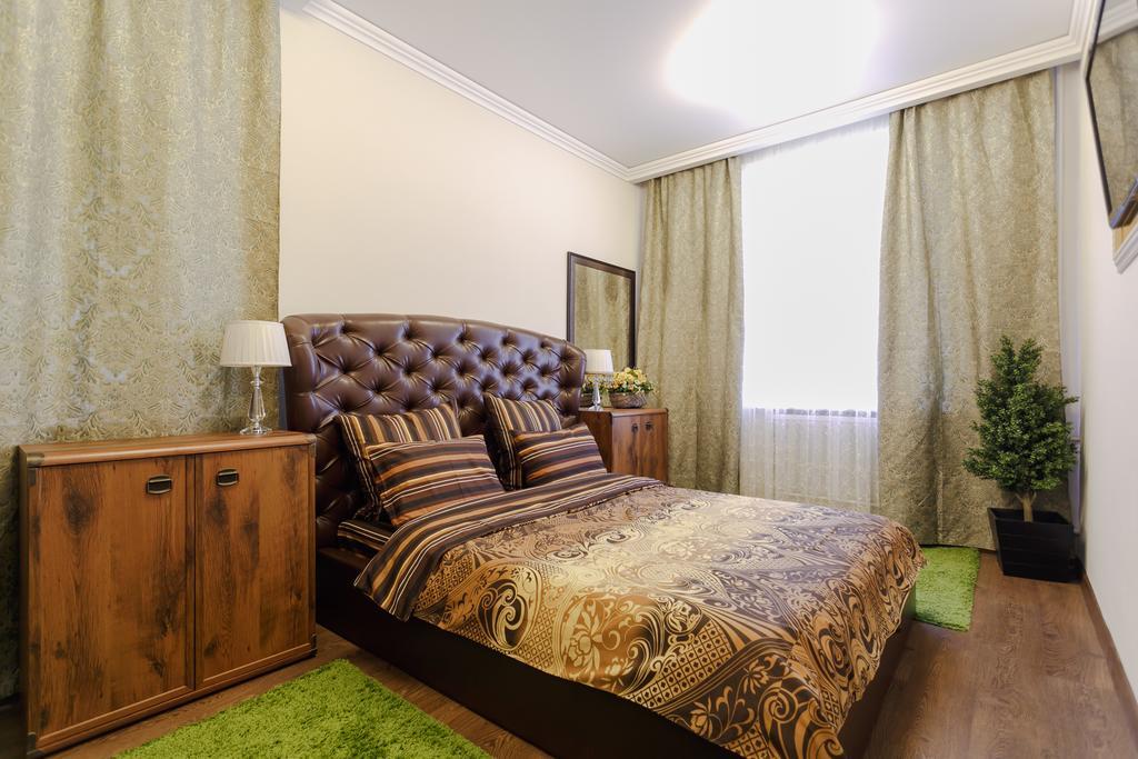 Swedish Apartment At Romanovskaia 22 ミンスク エクステリア 写真