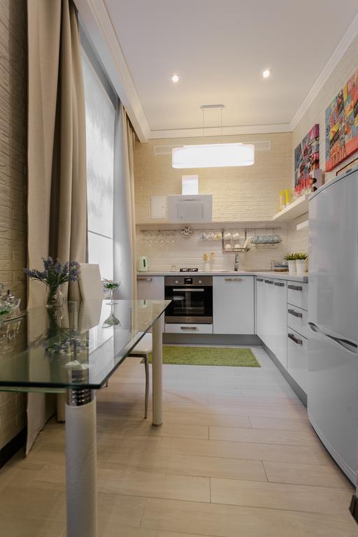 Swedish Apartment At Romanovskaia 22 ミンスク エクステリア 写真
